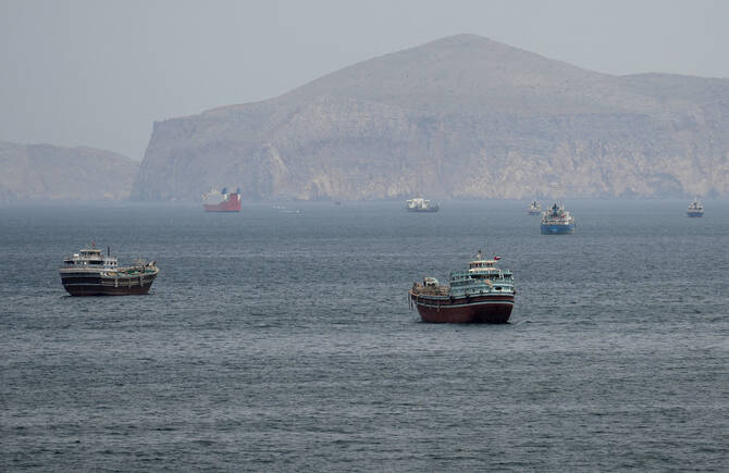 ホルムズ海峡の画像